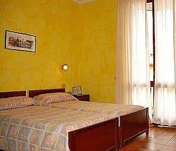 Hotel Chiara Sirmione 3*,  Italy