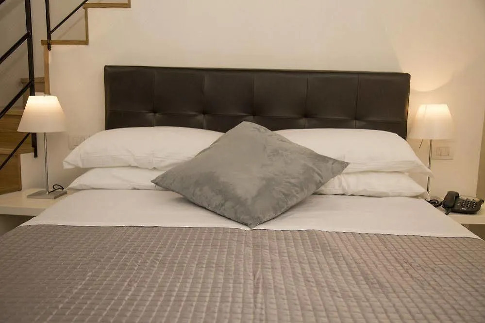 Hotel Chiara Sirmione 3*,