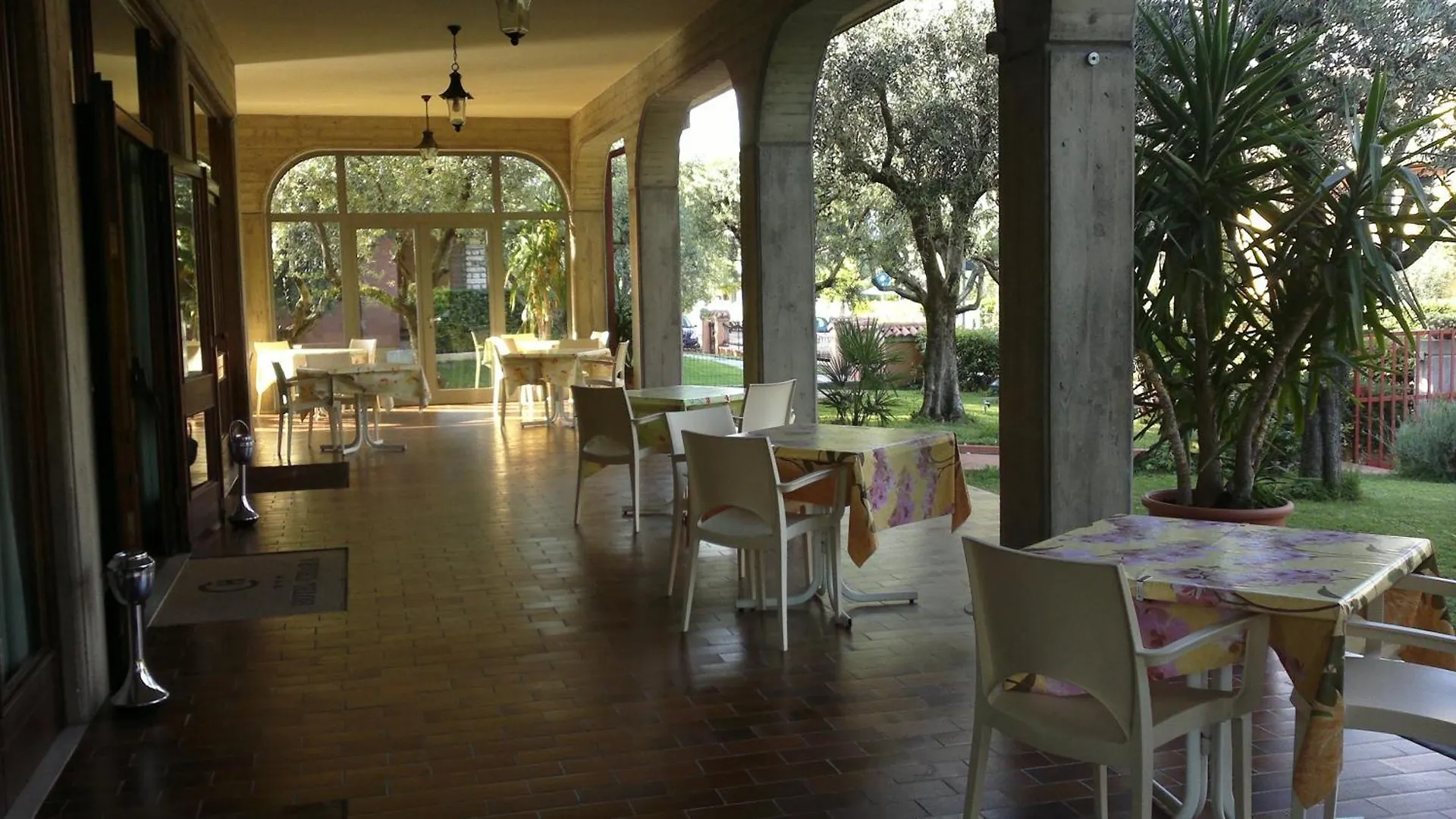 Hotel Chiara Sirmione 3*,  Italy