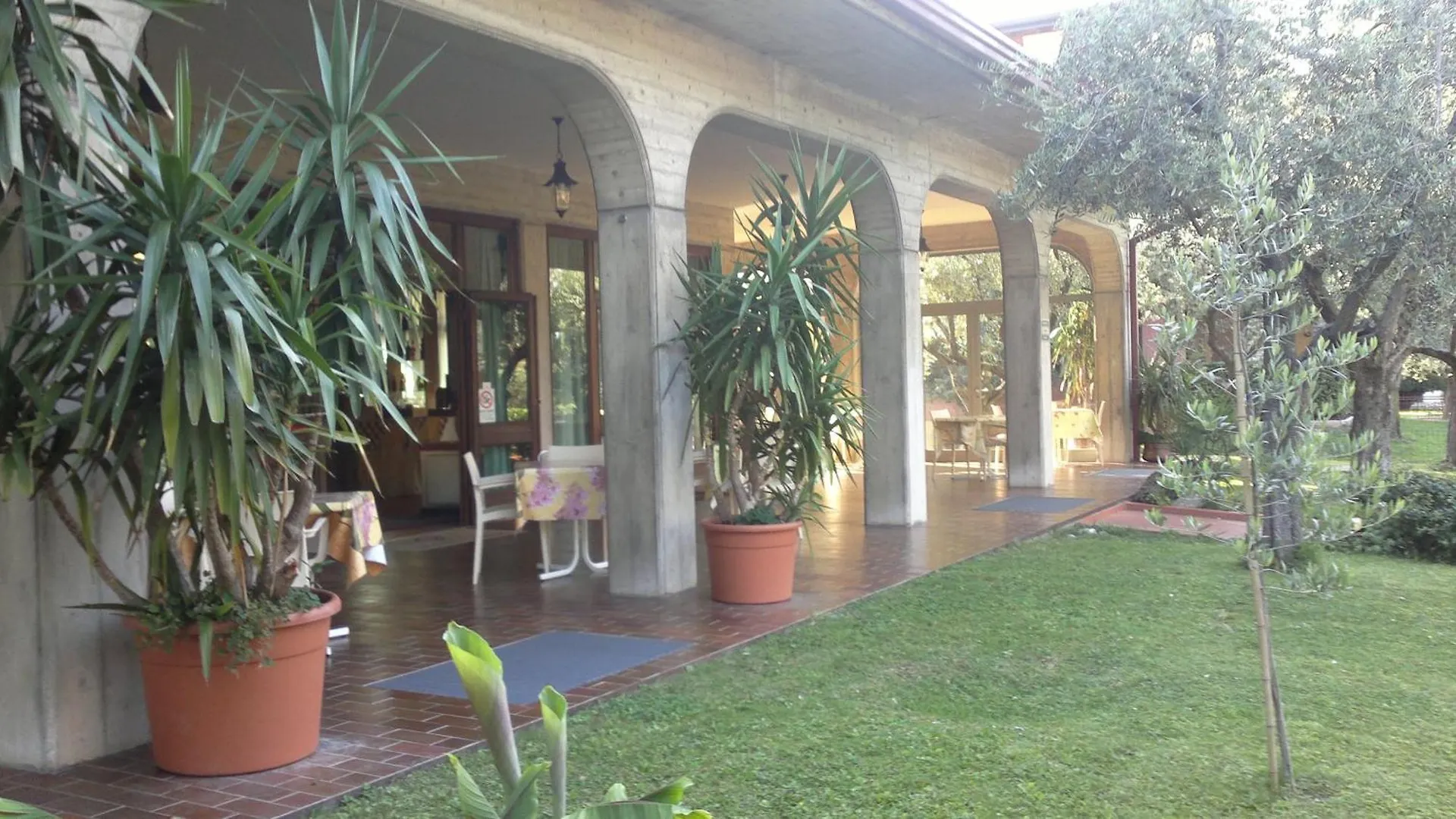 ***  Hotel Chiara Sirmione Italy